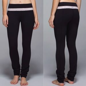 Lululemon VINTAGE Skinny Groove Pant